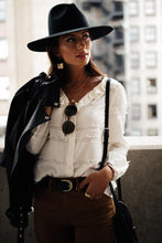 Load image into Gallery viewer, FALSE