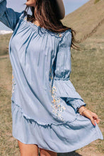 Load image into Gallery viewer, Floral Applique Dress