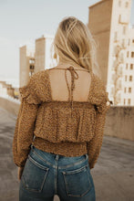 Load image into Gallery viewer, Ditsy Floral Square Neck Crop Top