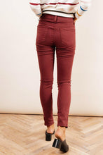 Load image into Gallery viewer, FALSE