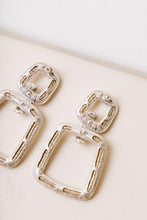 Load image into Gallery viewer, Gold Threaded Earrings in White
