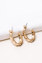 Load image into Gallery viewer, Frida Twist Hoop Earrings in Gold
