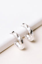 Load image into Gallery viewer, Frida Twist Earrings in Silver

