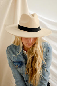 Ada Panama Hat in Beige