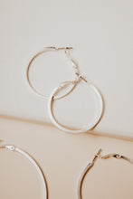 Load image into Gallery viewer, For a Hoop Earrings Set in Silver
